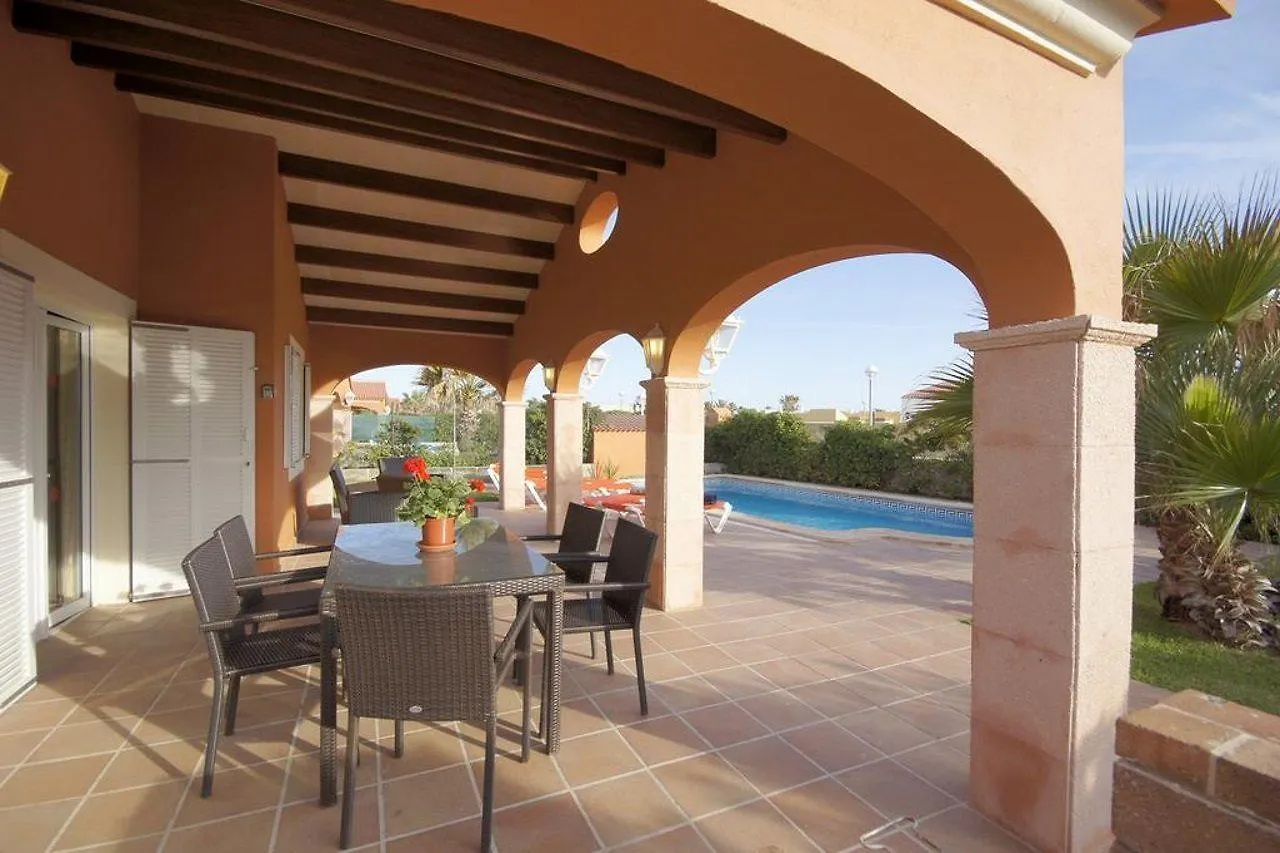 Begonias Villas Cala'N Bosch  Spain